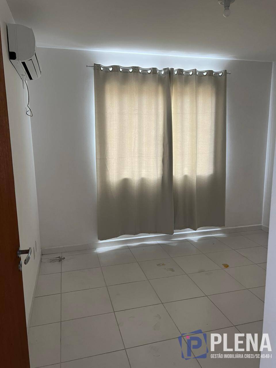 Apartamento à venda com 1 quarto, 56m² - Foto 7