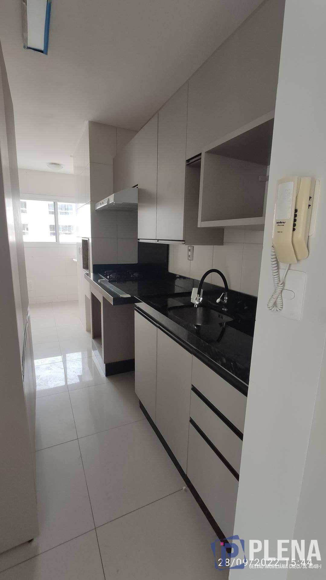 Apartamento à venda com 2 quartos, 64m² - Foto 8